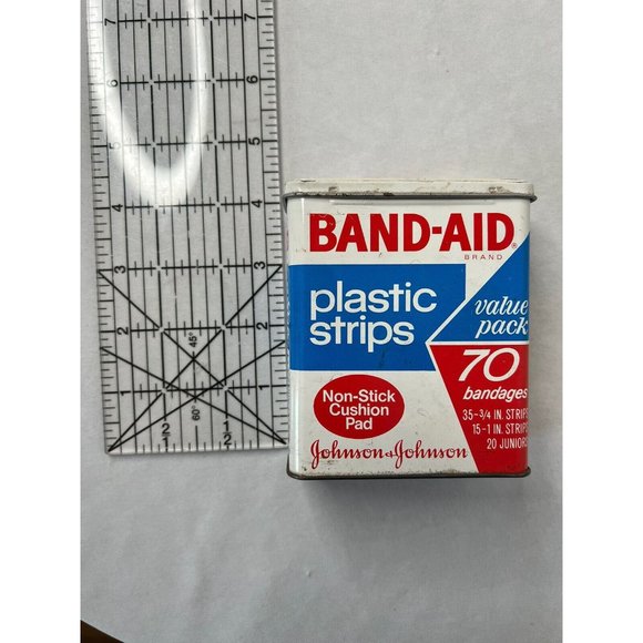 Vintage Empty Band-Aid Metal Tin Box Johnson & Johnson USA - Picture 8 of 8